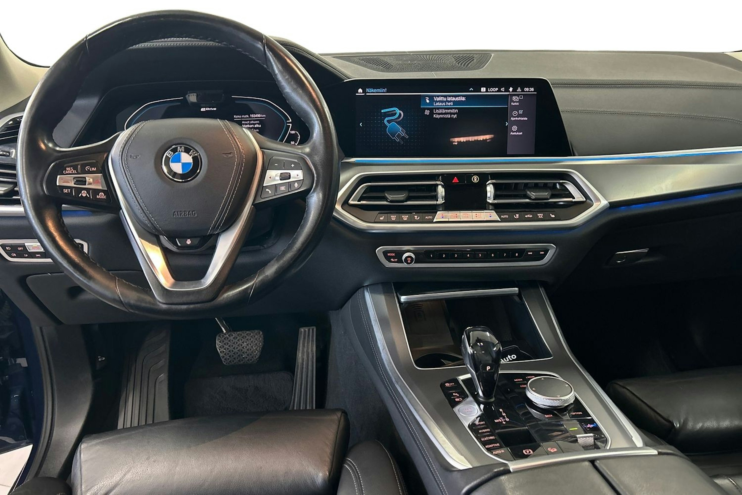 sininen BMW X5 2020 kuva 9.