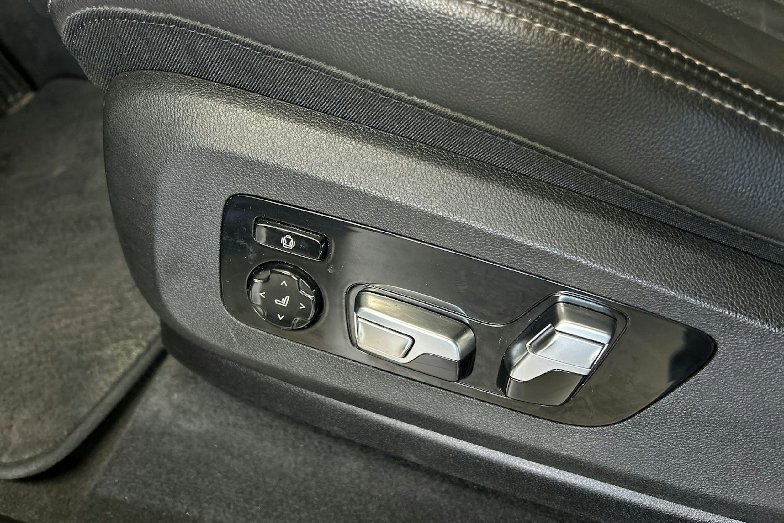sininen BMW X5 2020 kuva 36.