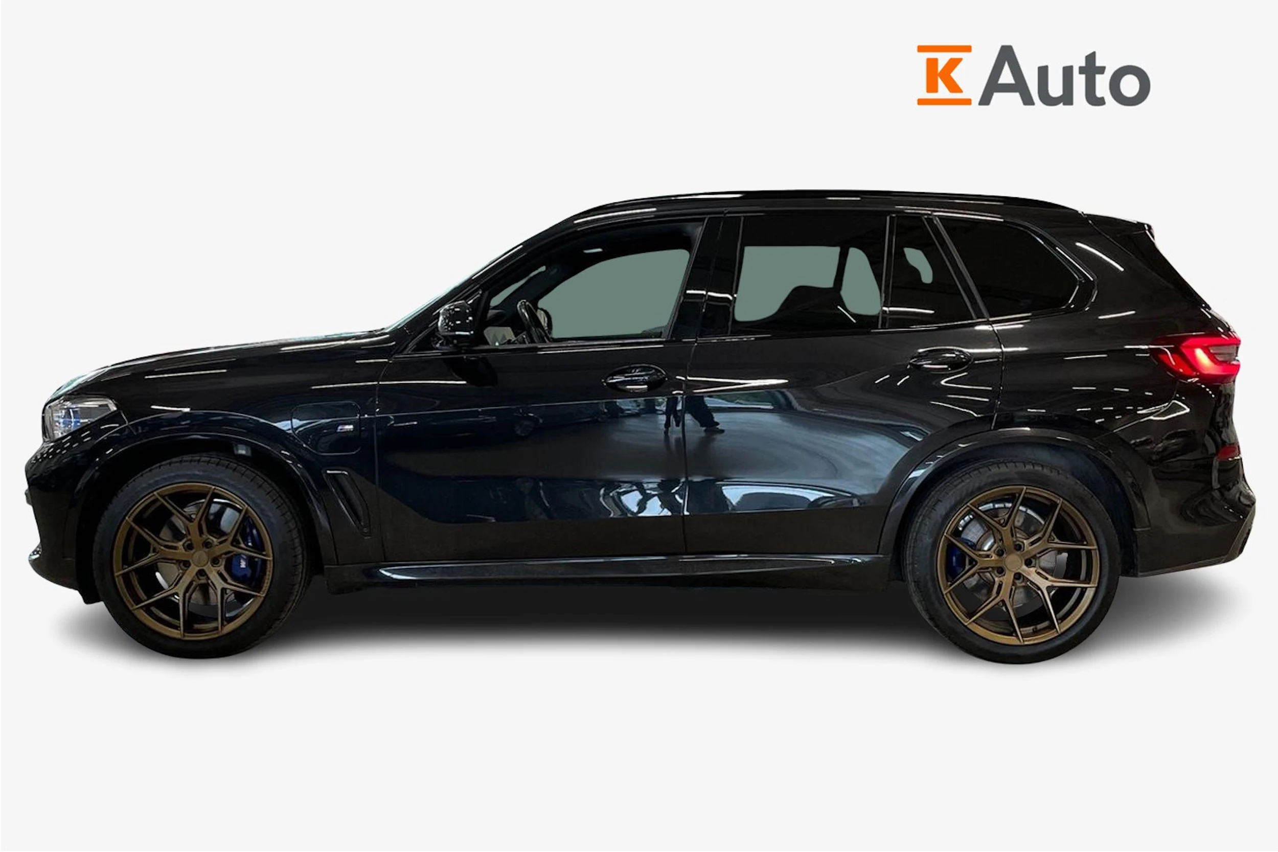 musta BMW X5 2021 kuva 5.