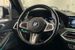 musta BMW X5 2021 kuva 13.