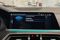 musta BMW X5 2021 kuva 19.