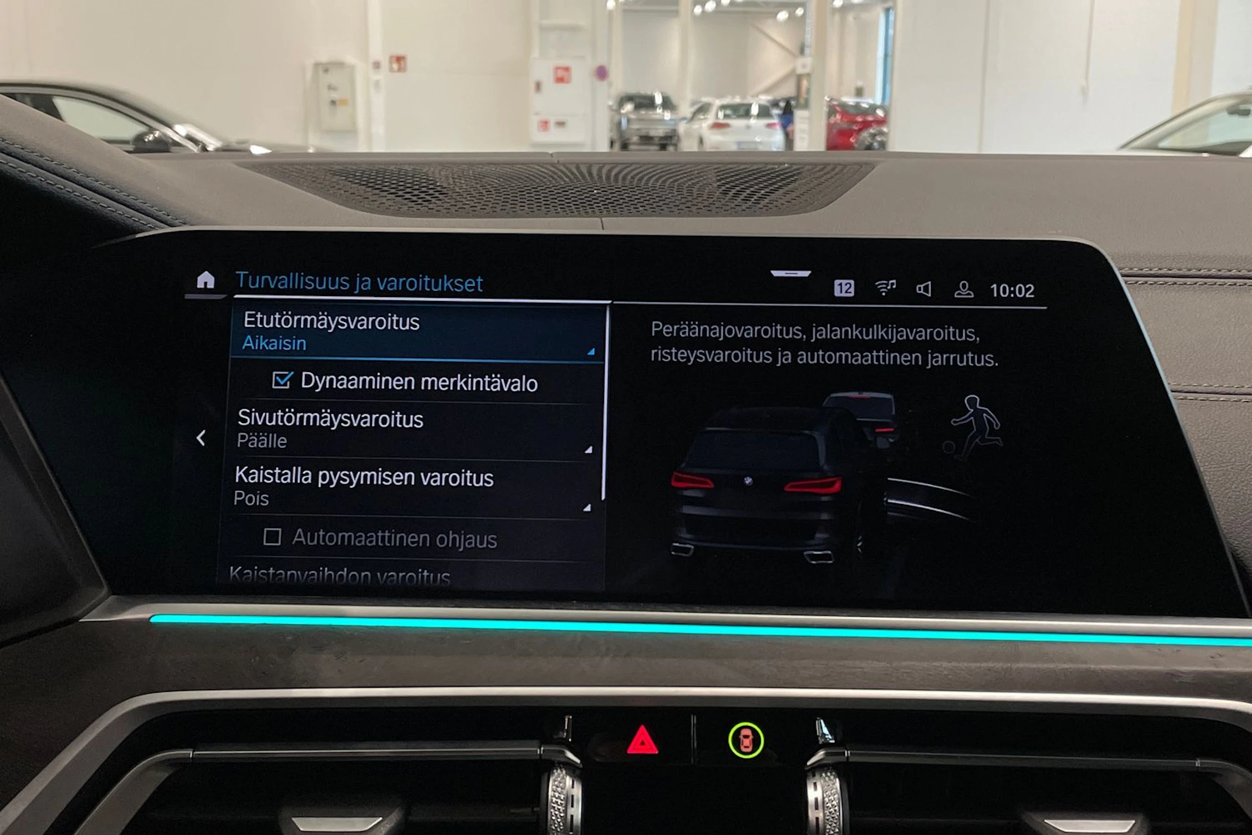 musta BMW X5 2021 kuva 20.