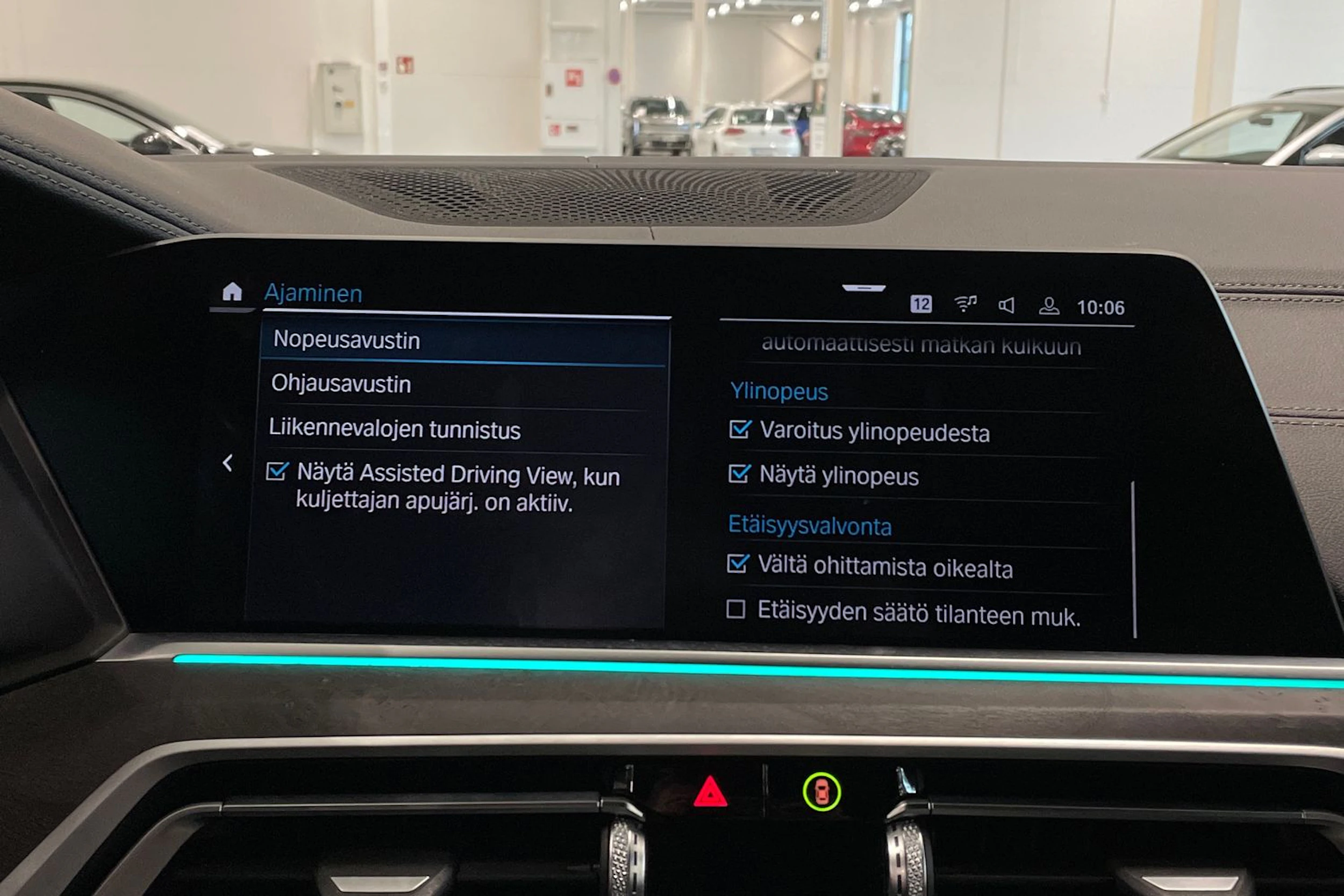 musta BMW X5 2021 kuva 22.