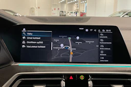 musta BMW X5 2021 kuva 27.