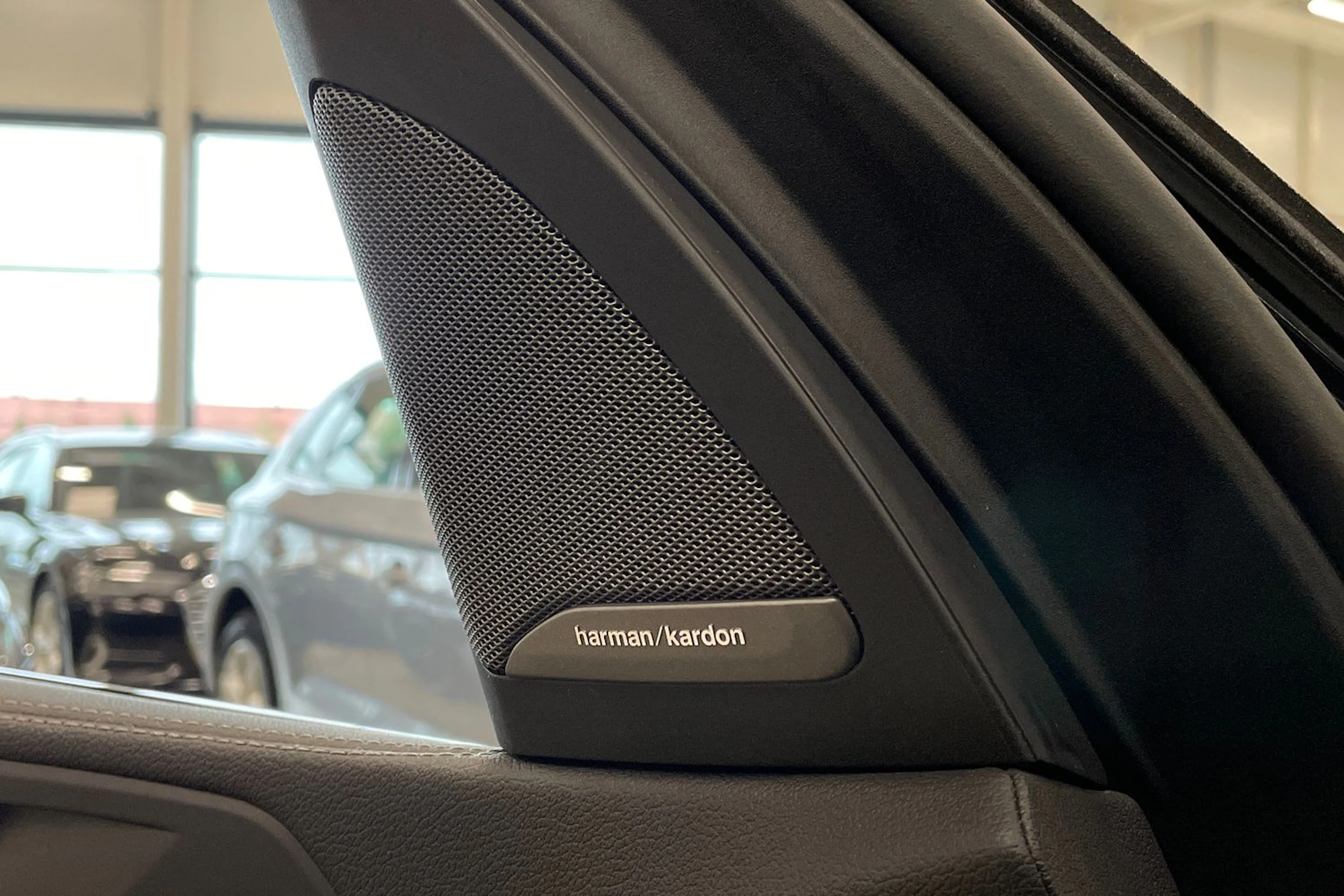 musta BMW X5 2021 kuva 34.