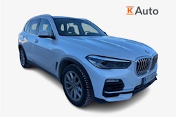 valkoinen BMW X5 2021 kuva 1.