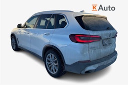 valkoinen BMW X5 2021 kuva 2.