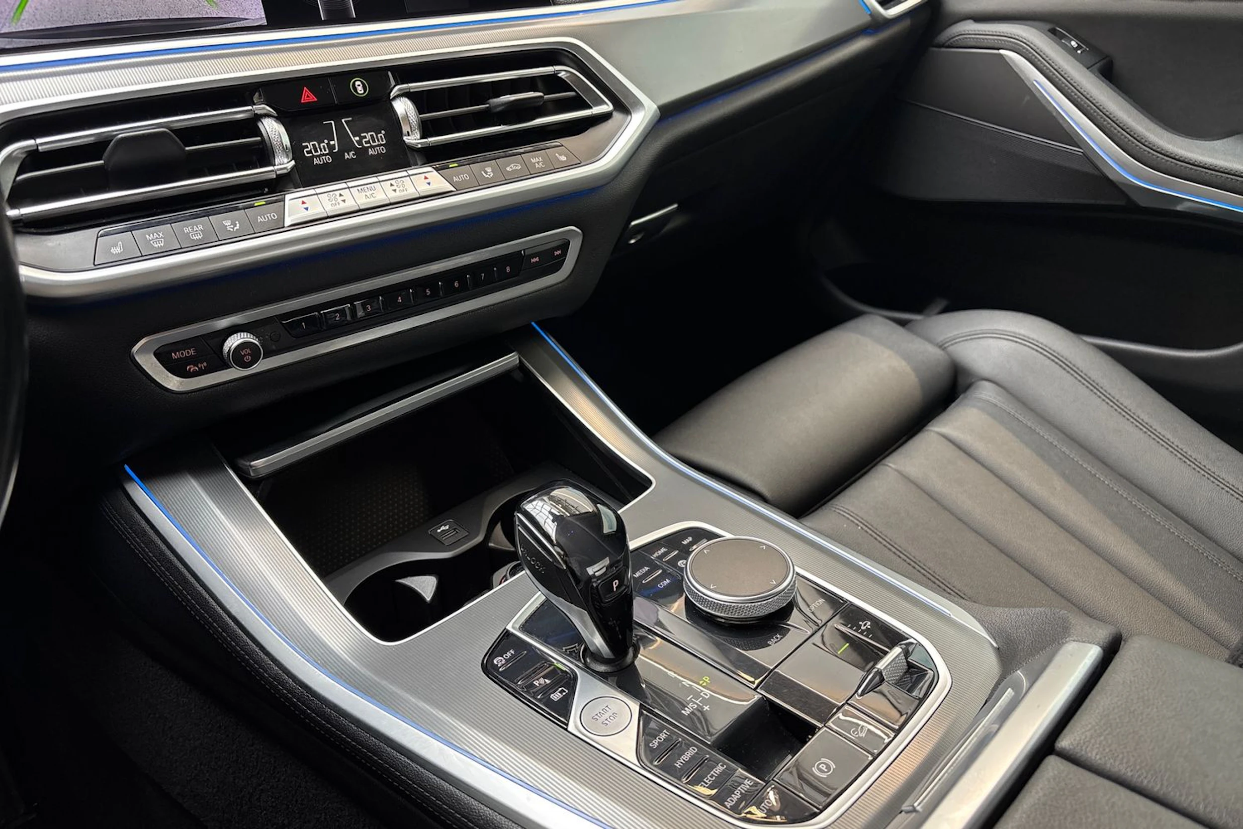 harmaa BMW X5 2021 kuva 23.