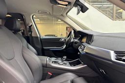 harmaa BMW X5 2021 kuva 25.