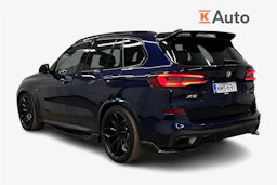 sininen BMW X5 2021 kuva 2.
