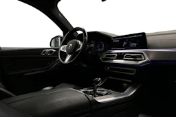 sininen BMW X5 2021 kuva 7.