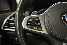 sininen BMW X5 2021 kuva 11.