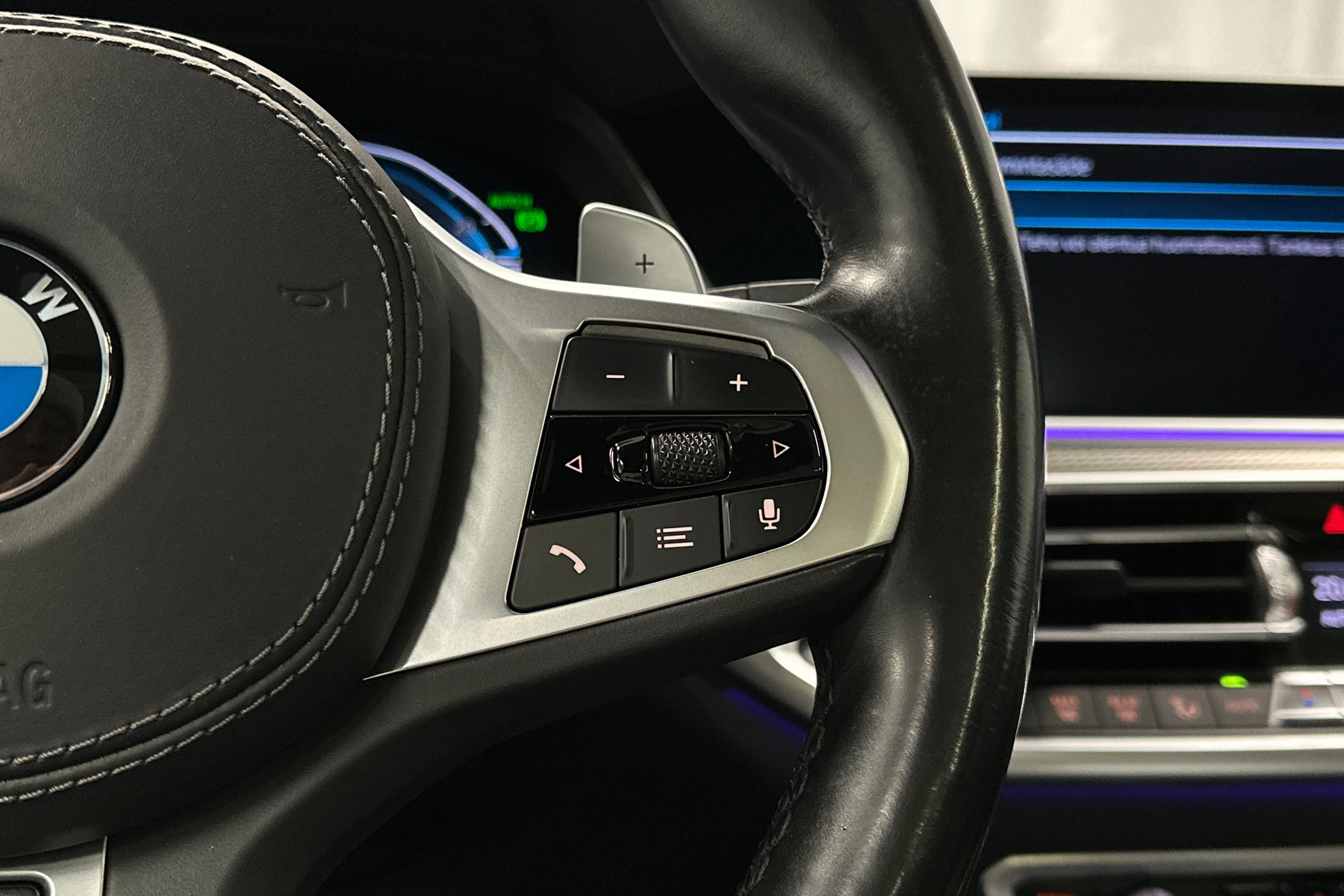 sininen BMW X5 2021 kuva 12.