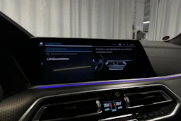 sininen BMW X5 2021 kuva 23.