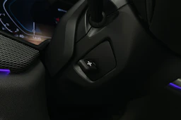 sininen BMW X5 2021 kuva 29.