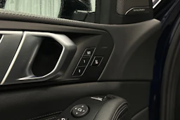 sininen BMW X5 2021 kuva 31.