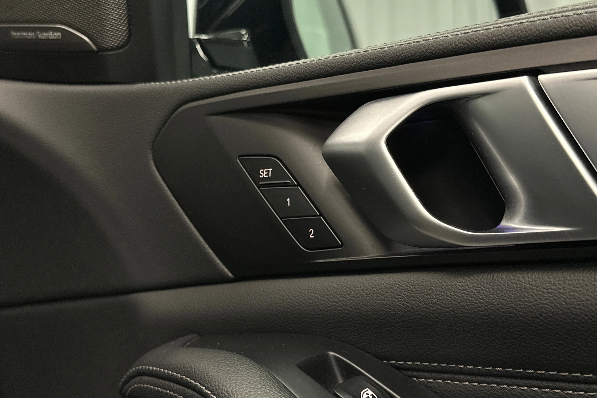 sininen BMW X5 2021 kuva 33.