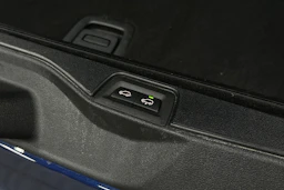 sininen BMW X5 2021 kuva 38.