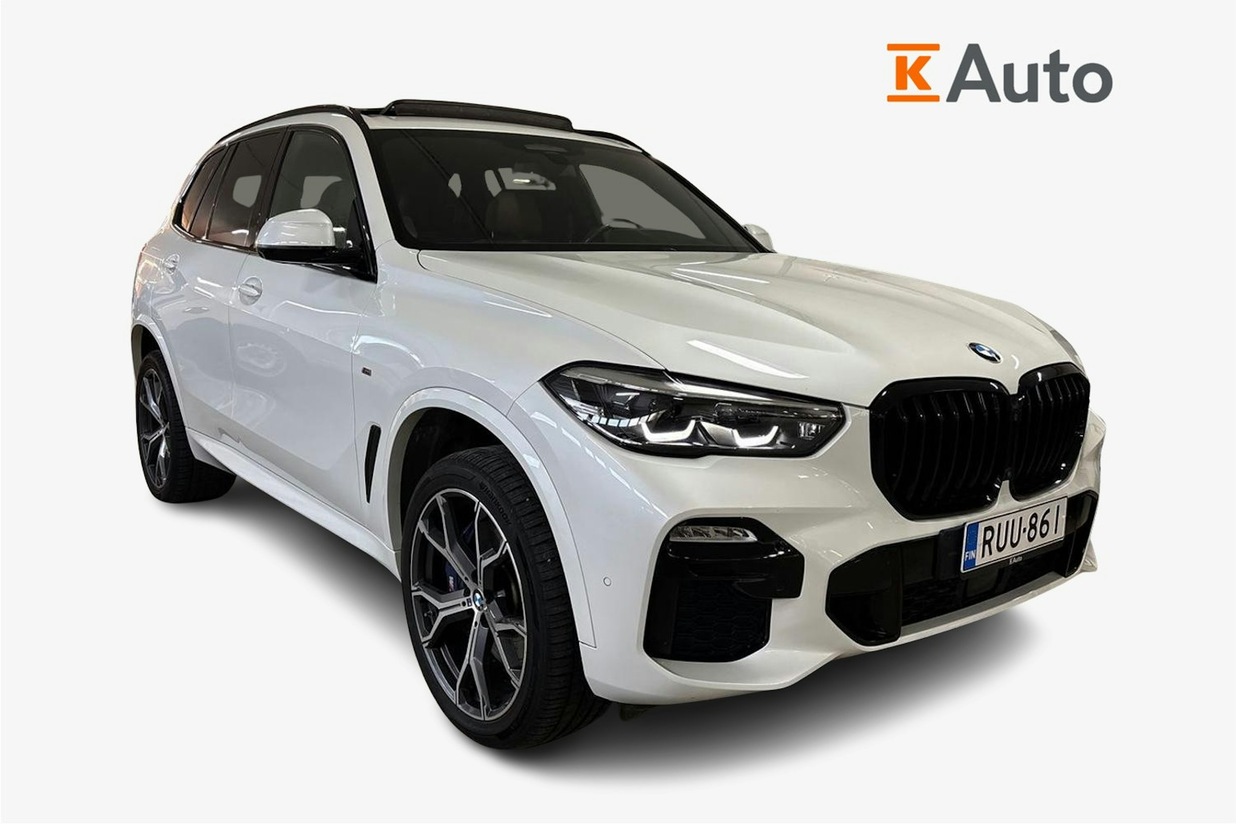 valkoinen BMW X5 2021 kuva 1.