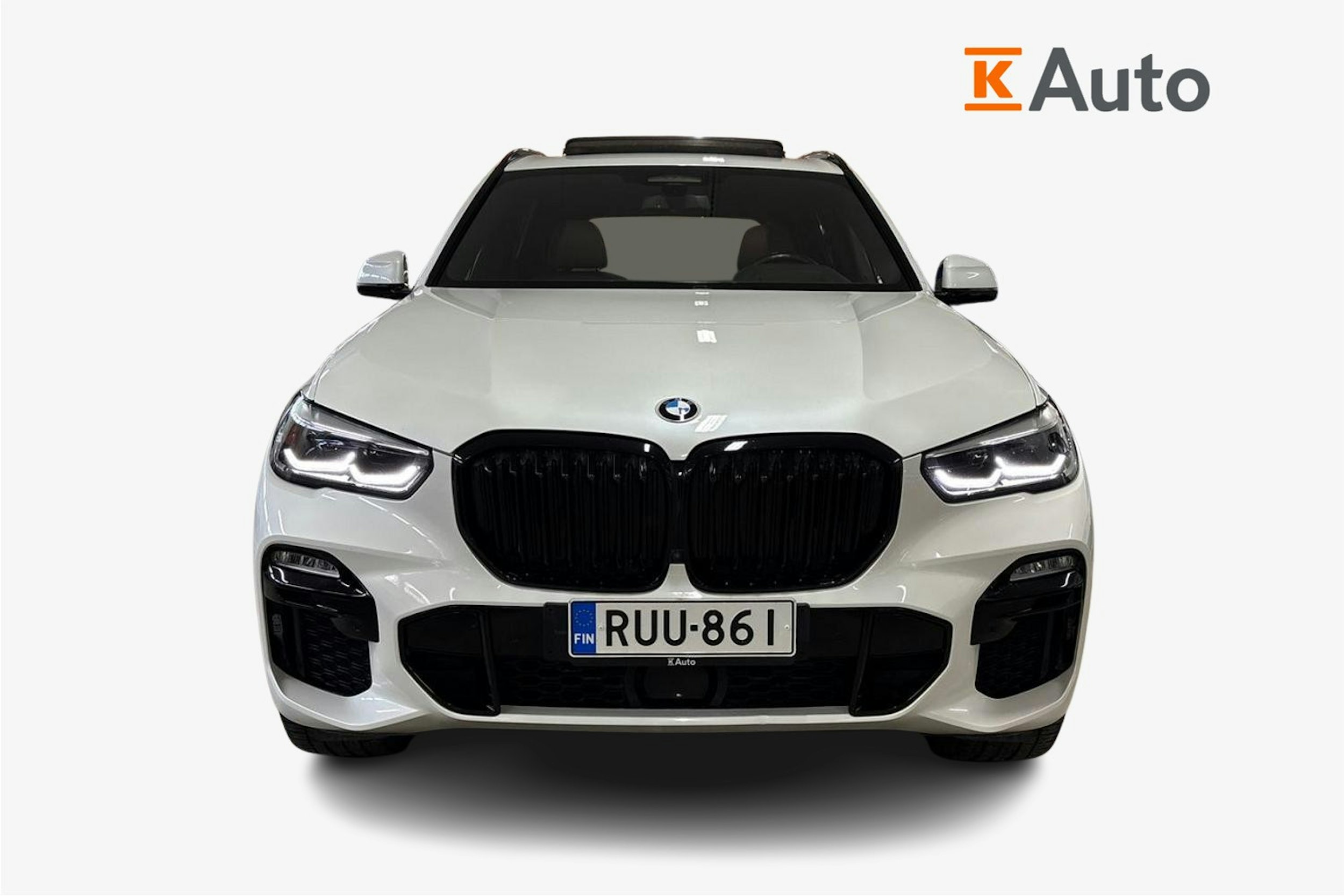 valkoinen BMW X5 2021 kuva 5.