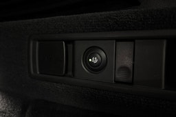 valkoinen BMW X5 2021 kuva 17.