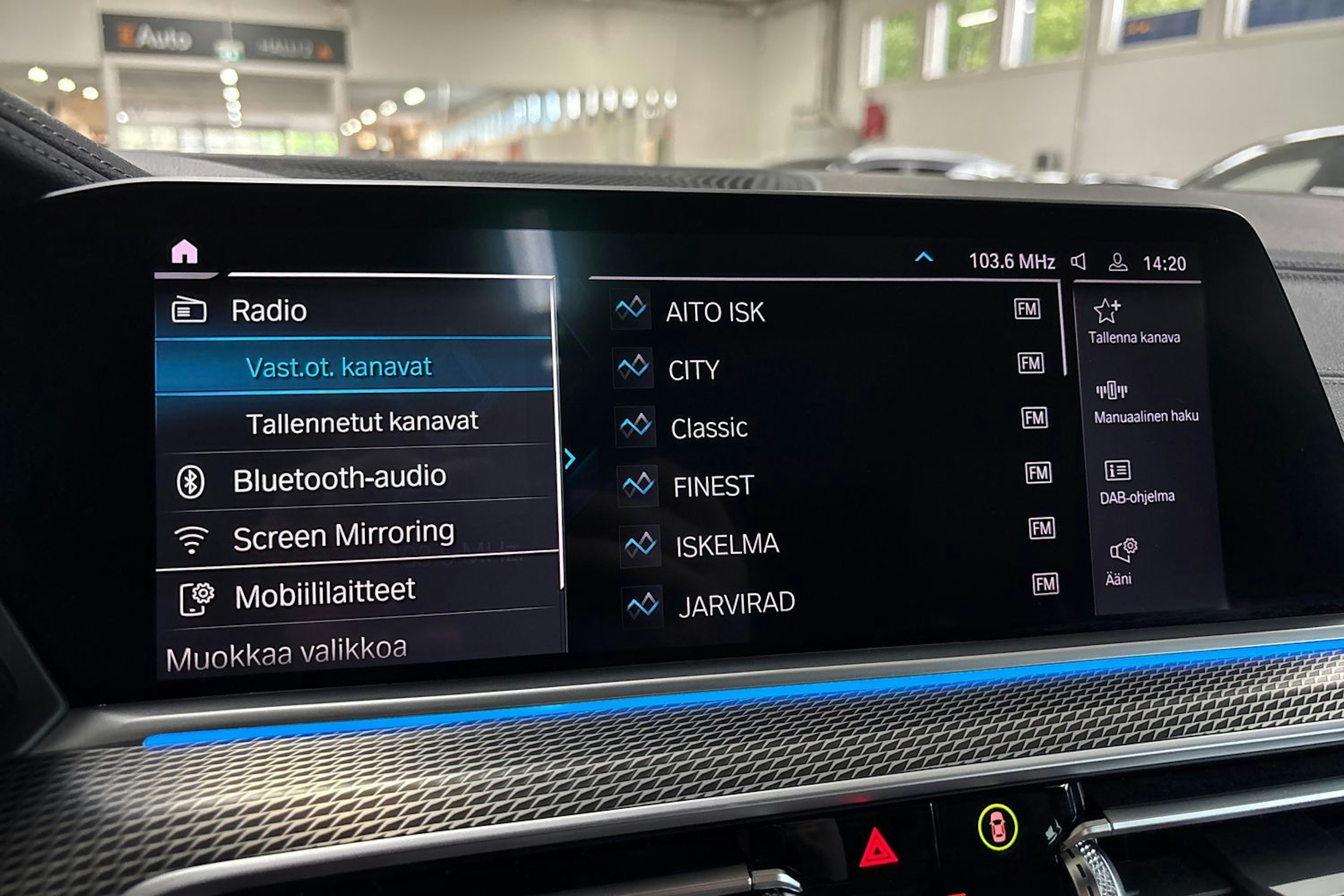 valkoinen BMW X5 2021 kuva 27.