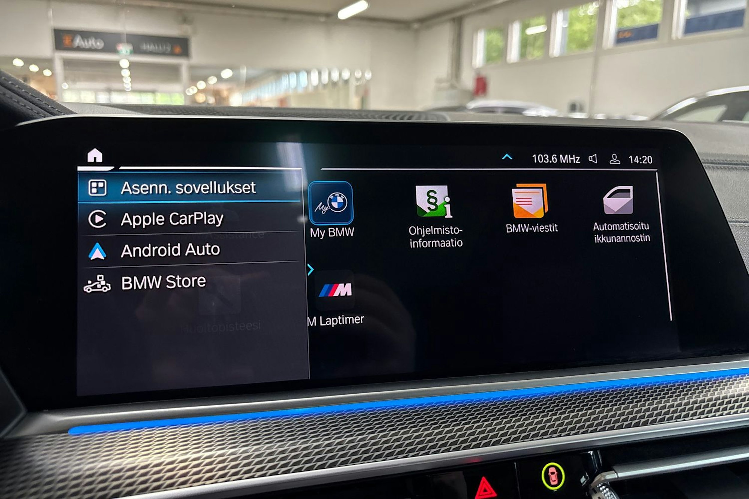 valkoinen BMW X5 2021 kuva 29.