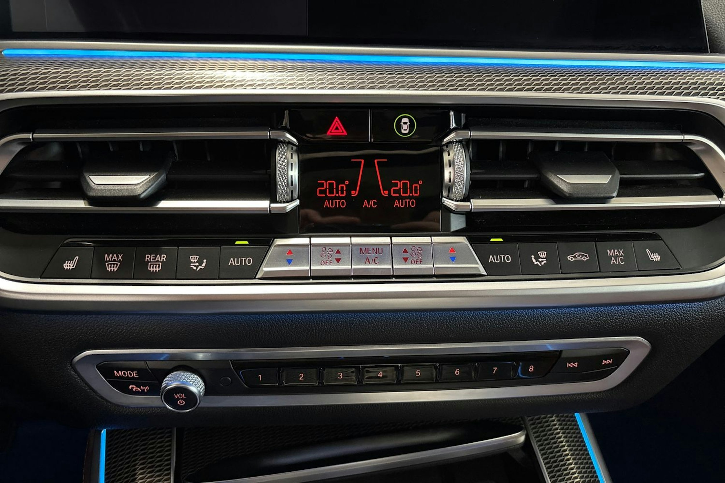 valkoinen BMW X5 2021 kuva 35.
