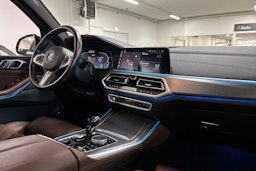 valkoinen BMW X5 2021 kuva 41.