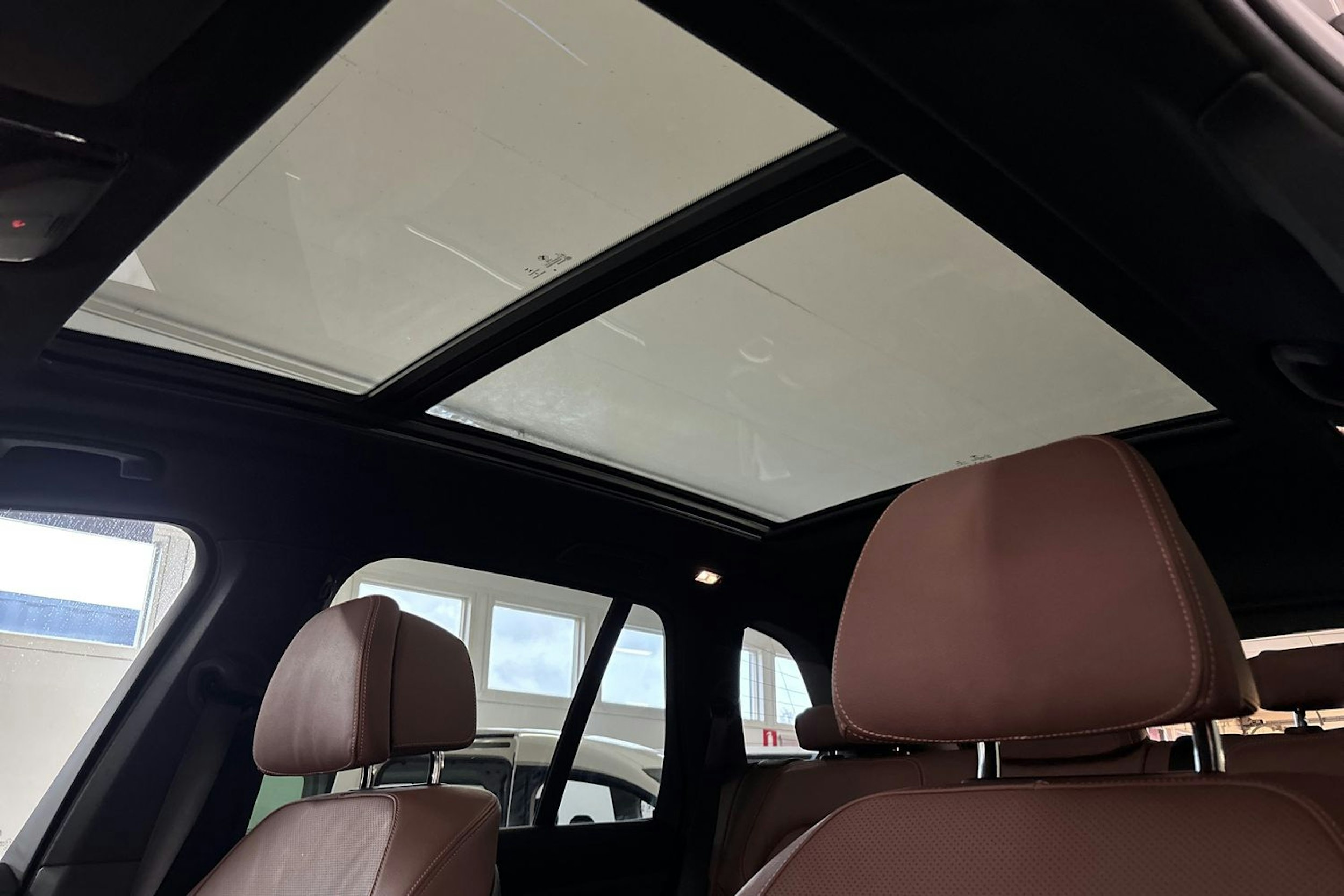 valkoinen BMW X5 2021 kuva 42.