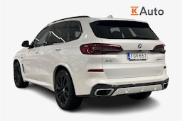 valkoinen BMW X5 2022 kuva 2.