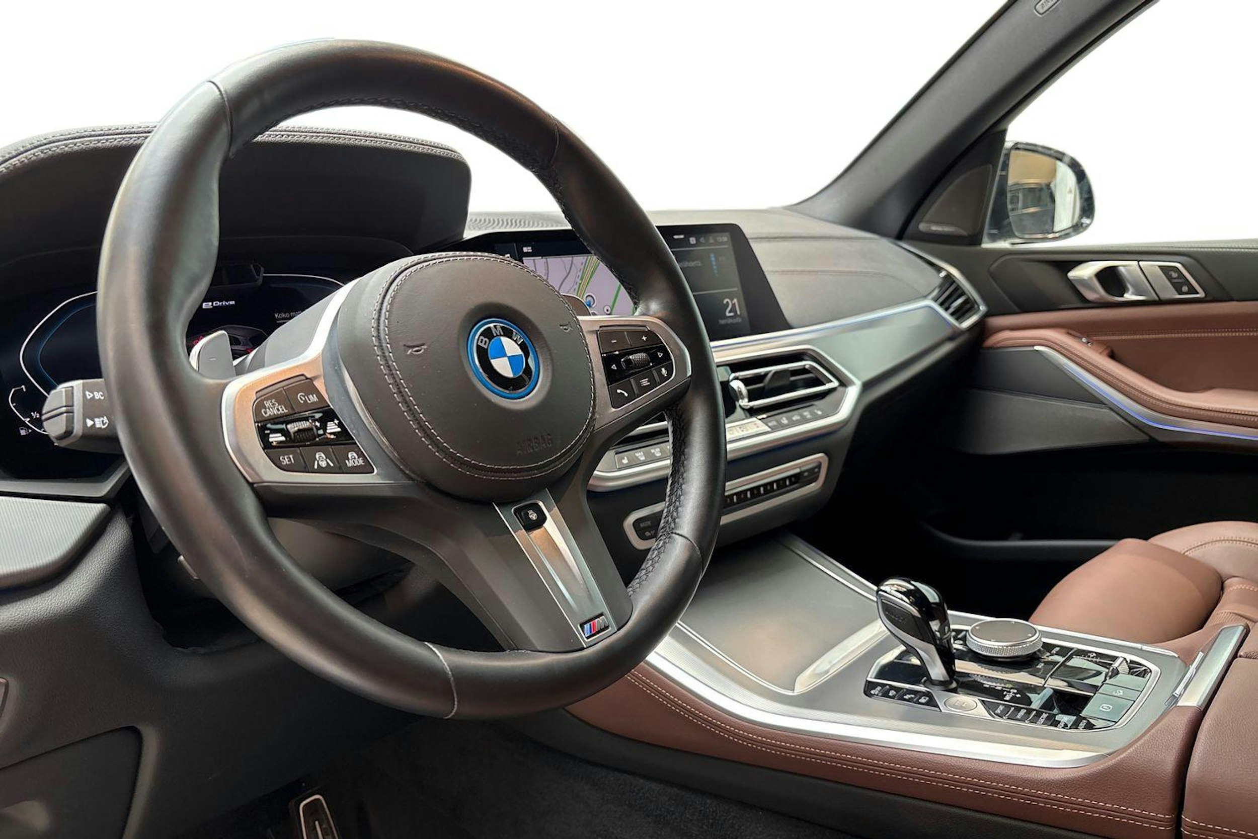 sininen BMW X5 2022 kuva 7.