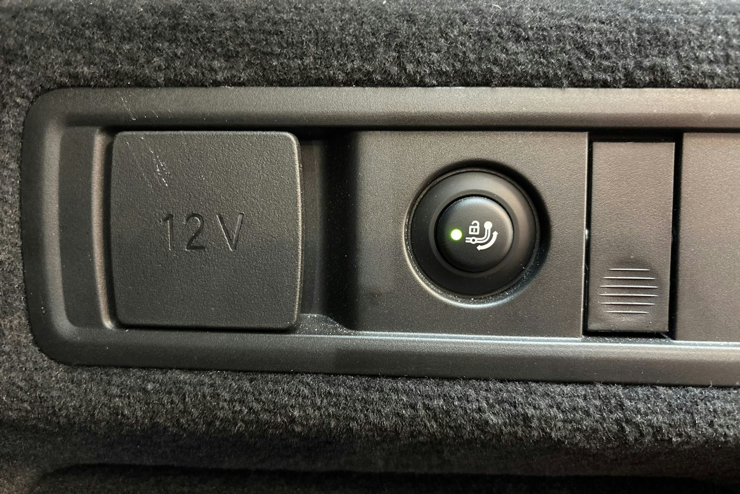 sininen BMW X5 2022 kuva 18.