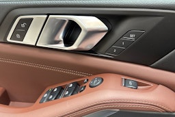 sininen BMW X5 2022 kuva 22.