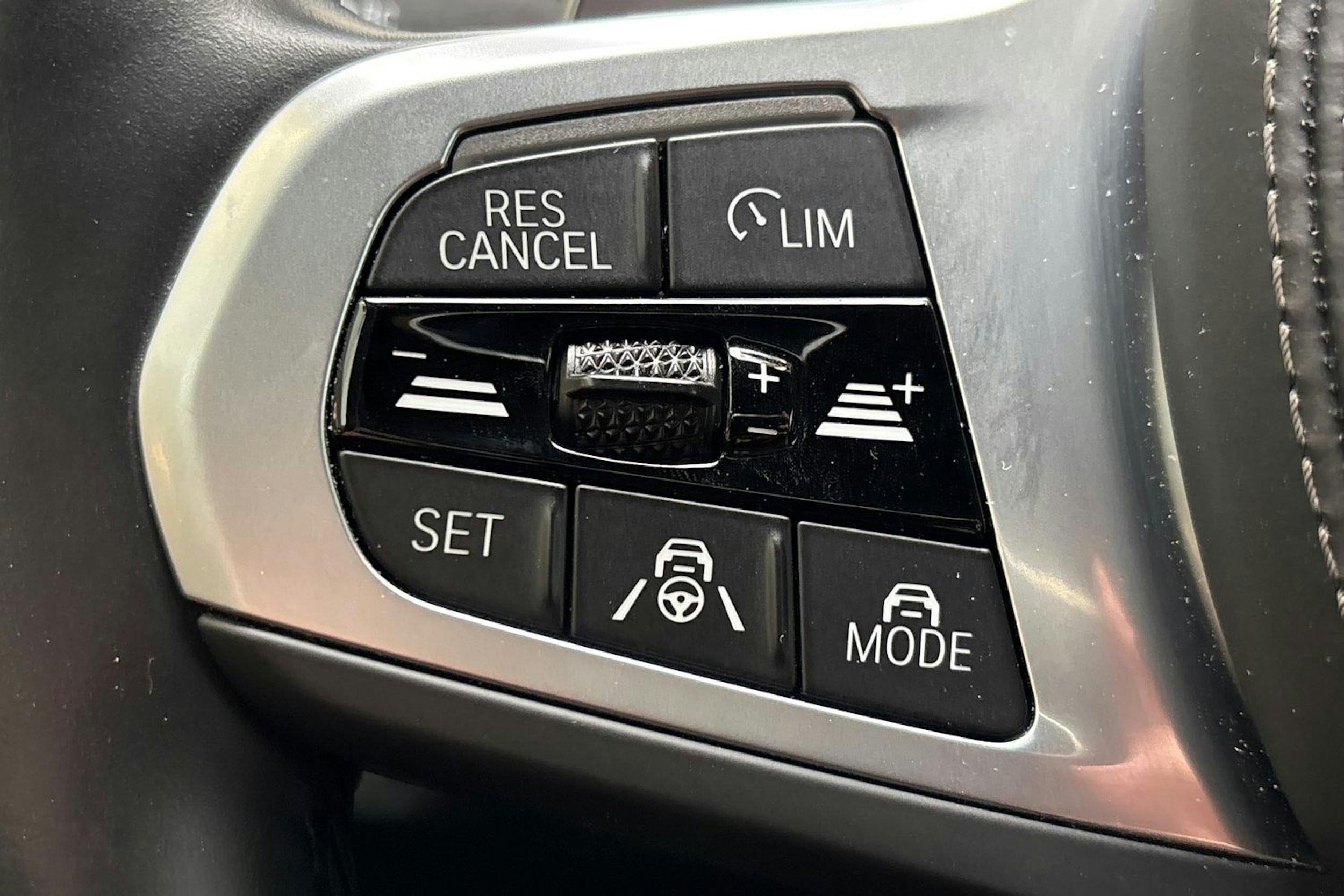 sininen BMW X5 2022 kuva 25.
