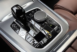 sininen BMW X5 2022 kuva 37.