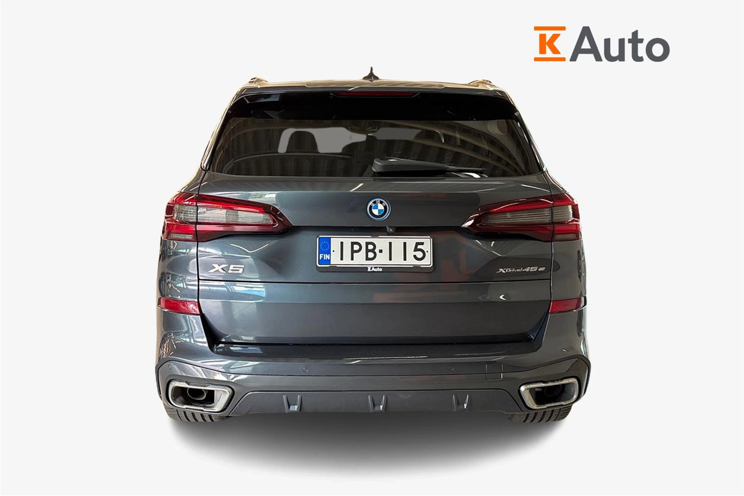 Harmaa BMW X5 2022 kuva 3.