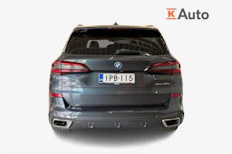Harmaa BMW X5 2022 kuva 3.