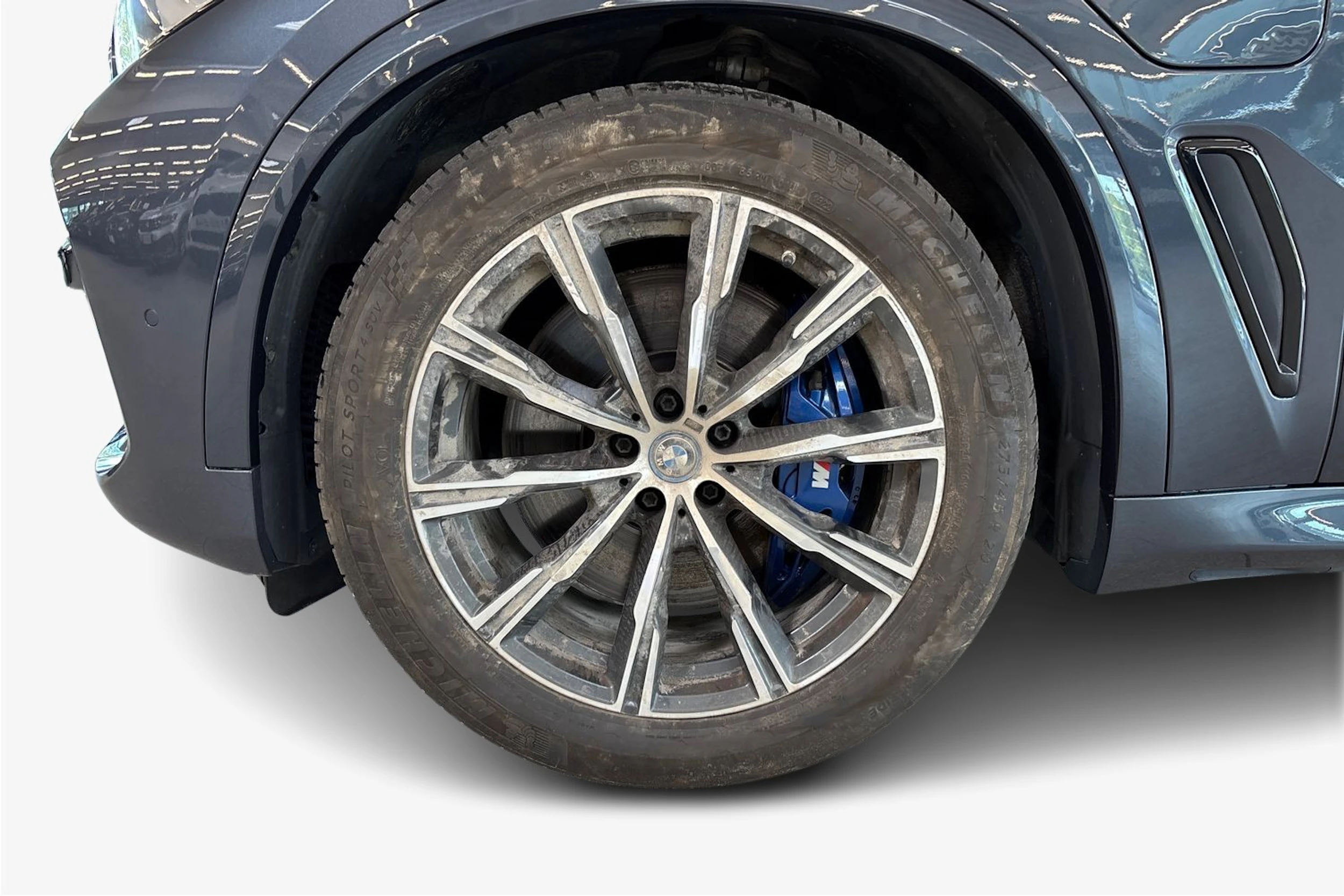 Harmaa BMW X5 2022 kuva 9.
