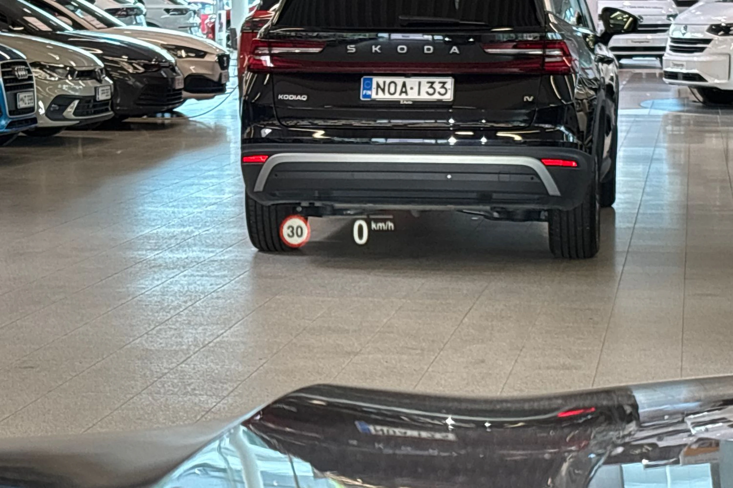 Harmaa BMW X5 2022 kuva 19.