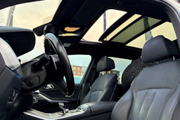 valkoinen BMW X5 2022 kuva 4.