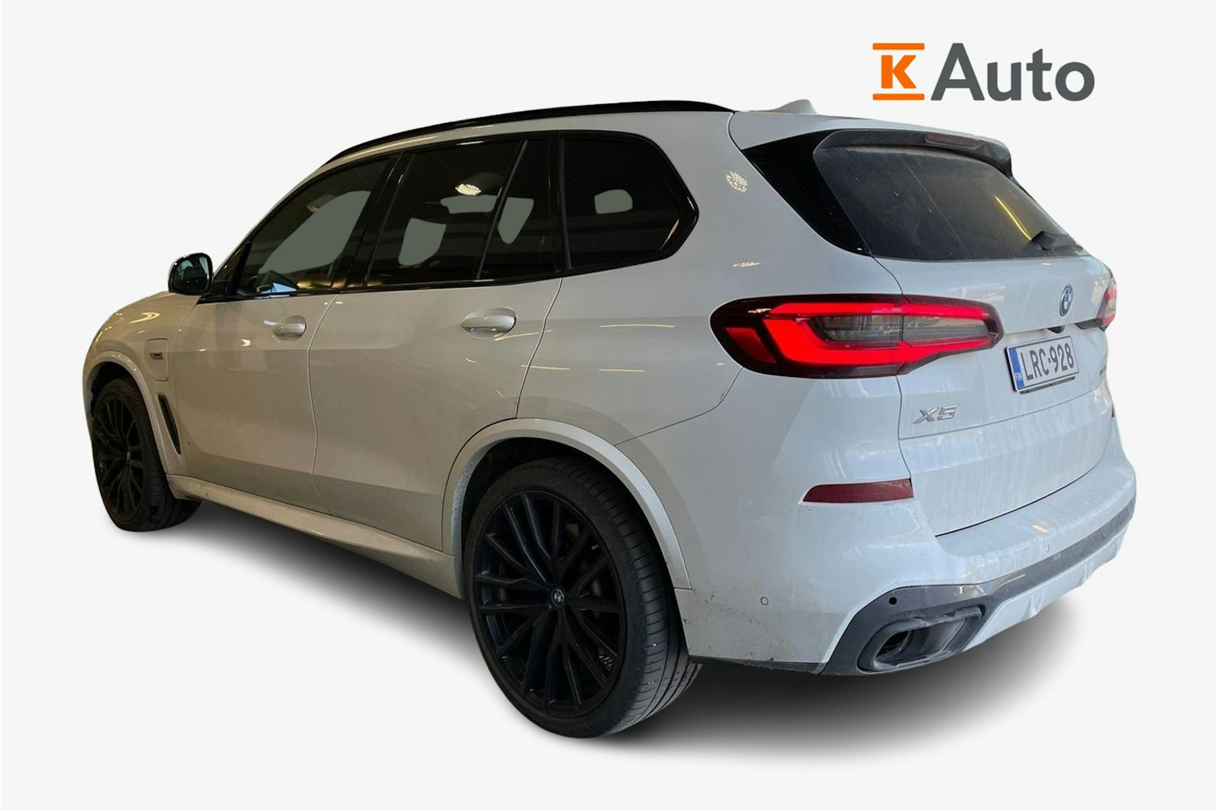 valkoinen BMW X5 2022 kuva 2.
