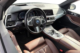 harmaa BMW X5 2022 kuva 3.