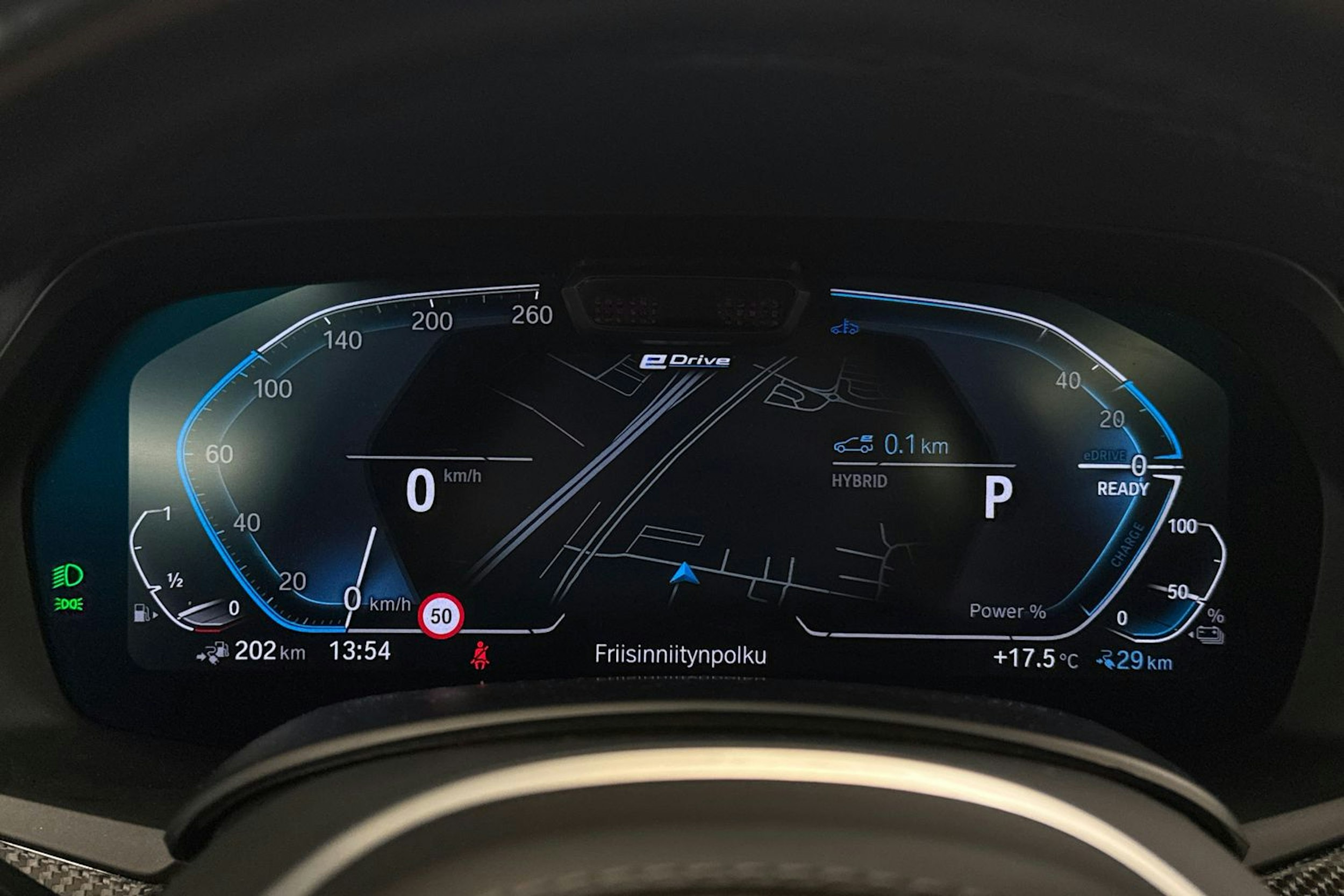 Musta BMW X5 2022 kuva 16.
