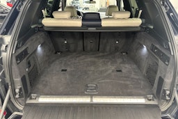Musta BMW X5 2022 kuva 36.