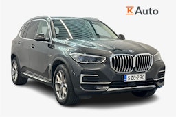 harmaa BMW X5 2022 kuva 1.