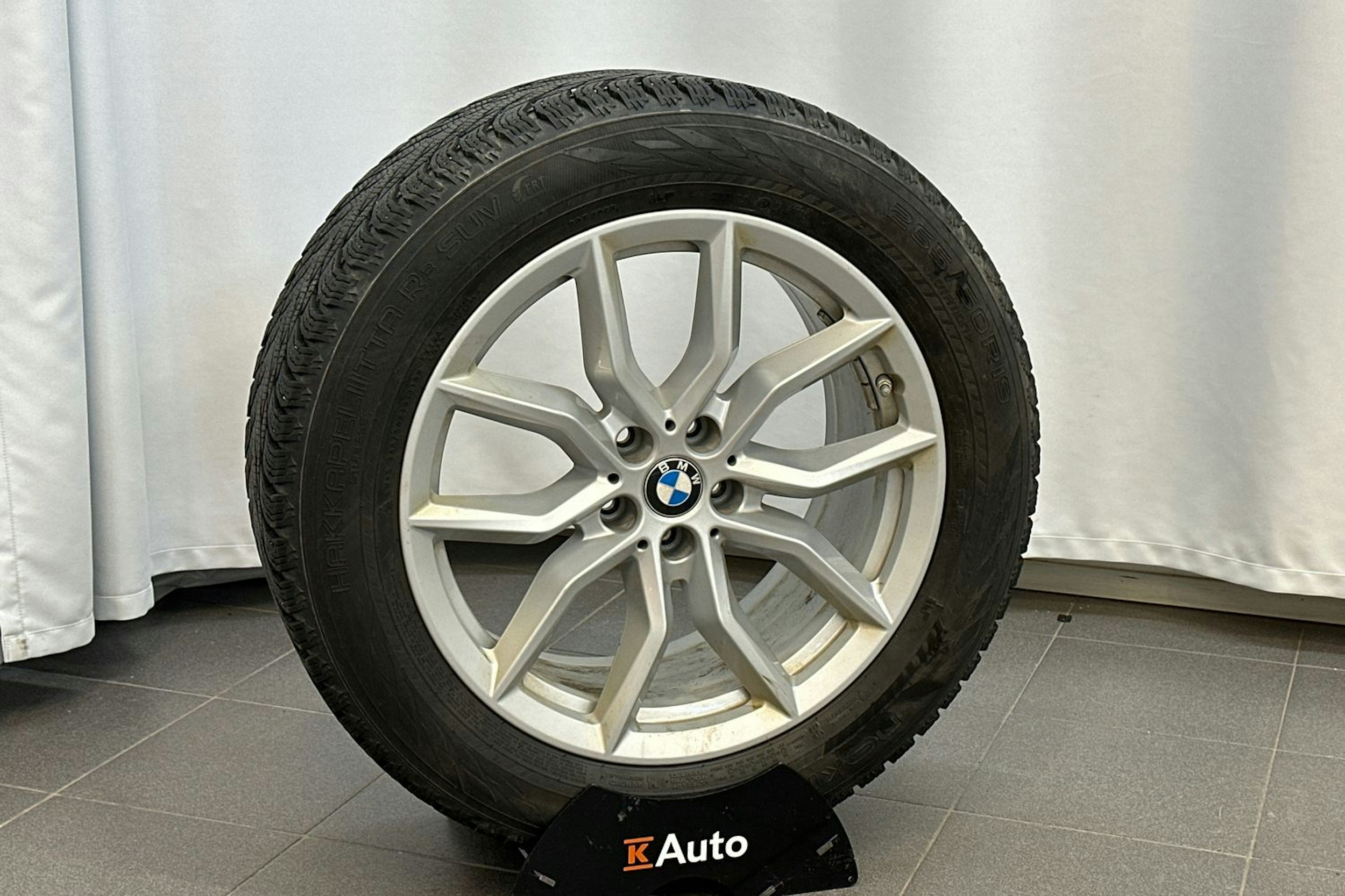 harmaa BMW X5 2022 kuva 11.
