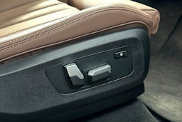 harmaa BMW X5 2022 kuva 18.