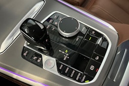 harmaa BMW X5 2022 kuva 23.