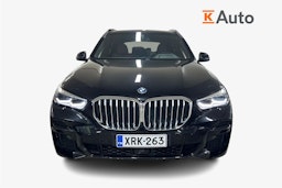 Musta BMW X5 2022 kuva 5.